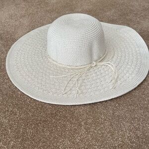 NWT Sun N Sand Women’s Hat